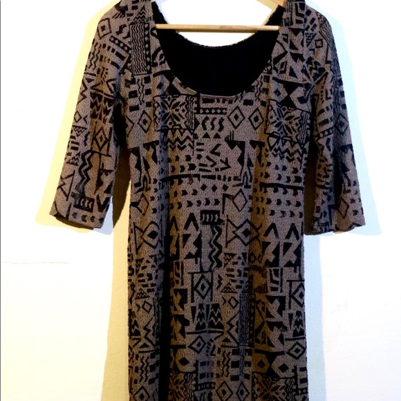 Aztec Pattern Dress - Picture 5 of 7